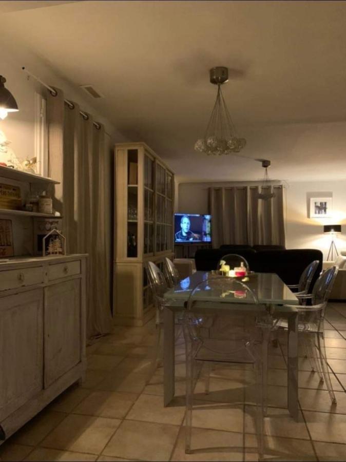 … Et La Fourmi Villa Saumane-de-Vaucluse Exteriör bild