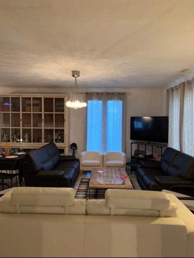… Et La Fourmi Villa Saumane-de-Vaucluse Exteriör bild