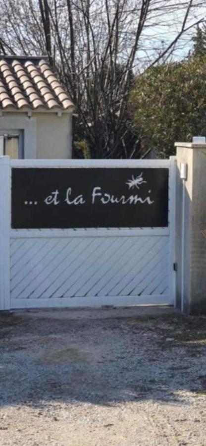 … Et La Fourmi Villa Saumane-de-Vaucluse Exteriör bild